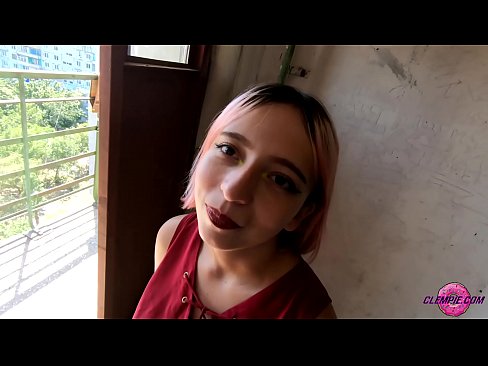 ❤️ Sha'awar ɗalibi yana tsotsar Baƙo a Waje - Cum A Fuskarsa ❌ Batsa vk